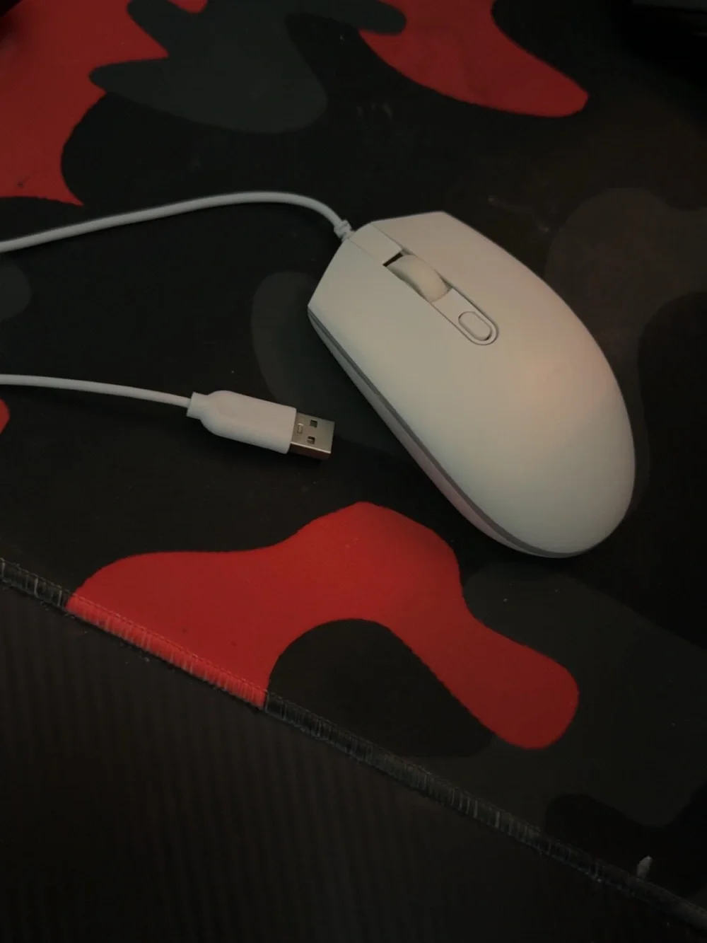 Wired White Computer Mouse - Simple Ergonomic Design